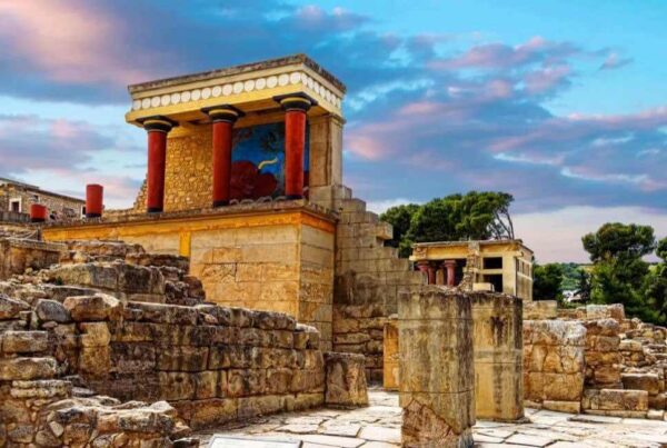 knossos palace ruins