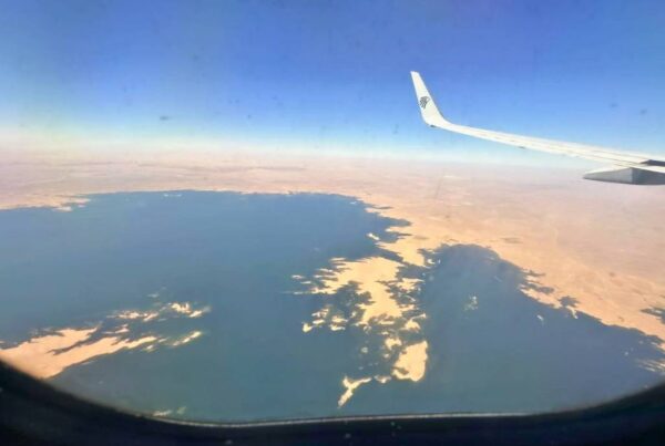 finding best airfare view out of plane window