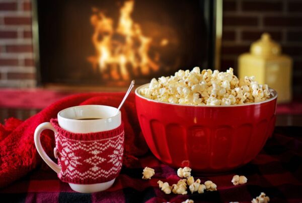 Day 10: 12 Days of Christmas mug, popcorn and fireplace