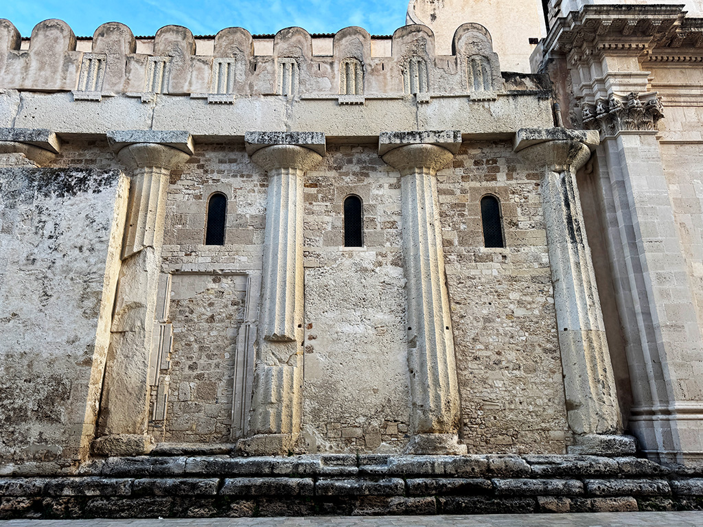 temple columns in side of ortigia cathedral