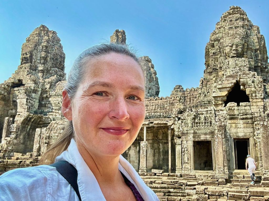 sarah at ruins of angkor wat