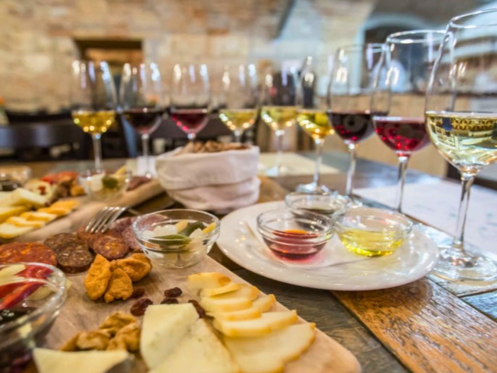 budapest wine tasting with meat and cheese bites