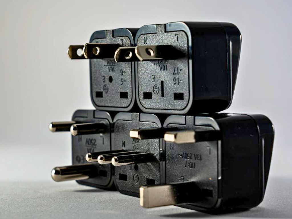 stacked plug travel adaptors